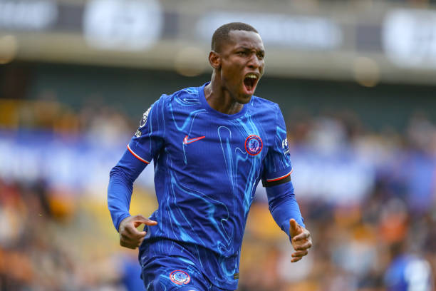 他积极地强 他积极地强